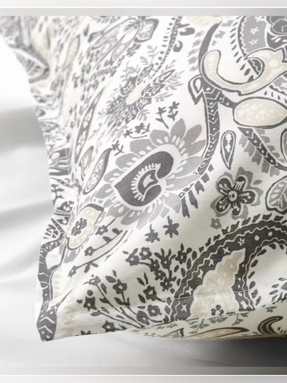 IKEA Set 2 Rodgerisa Euro Shams 26x26 Gray White Floral Pillow Covers